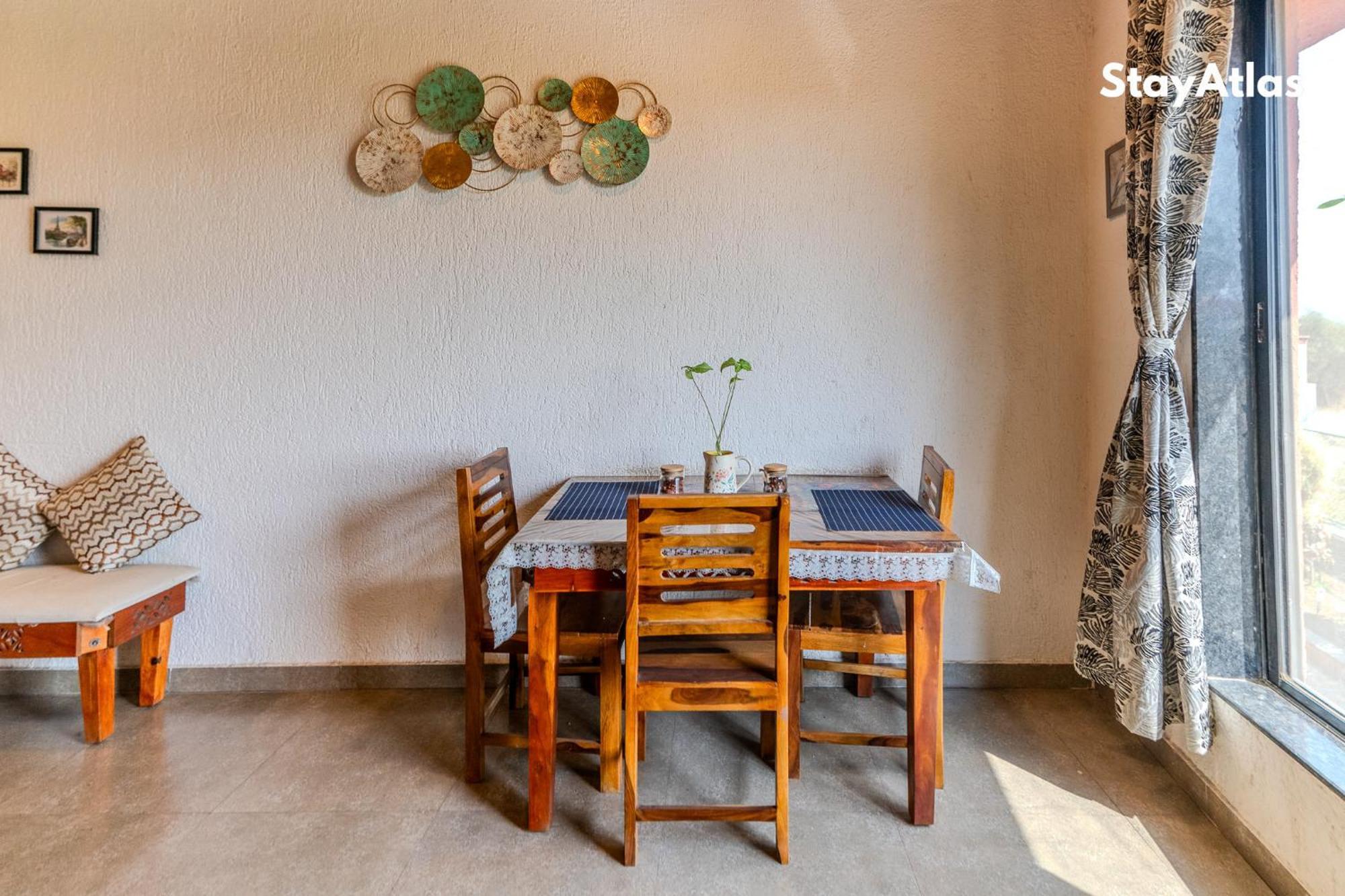 Nysa Villa & Homestay By Stayatlas อิกัตปุรี ภายนอก รูปภาพ