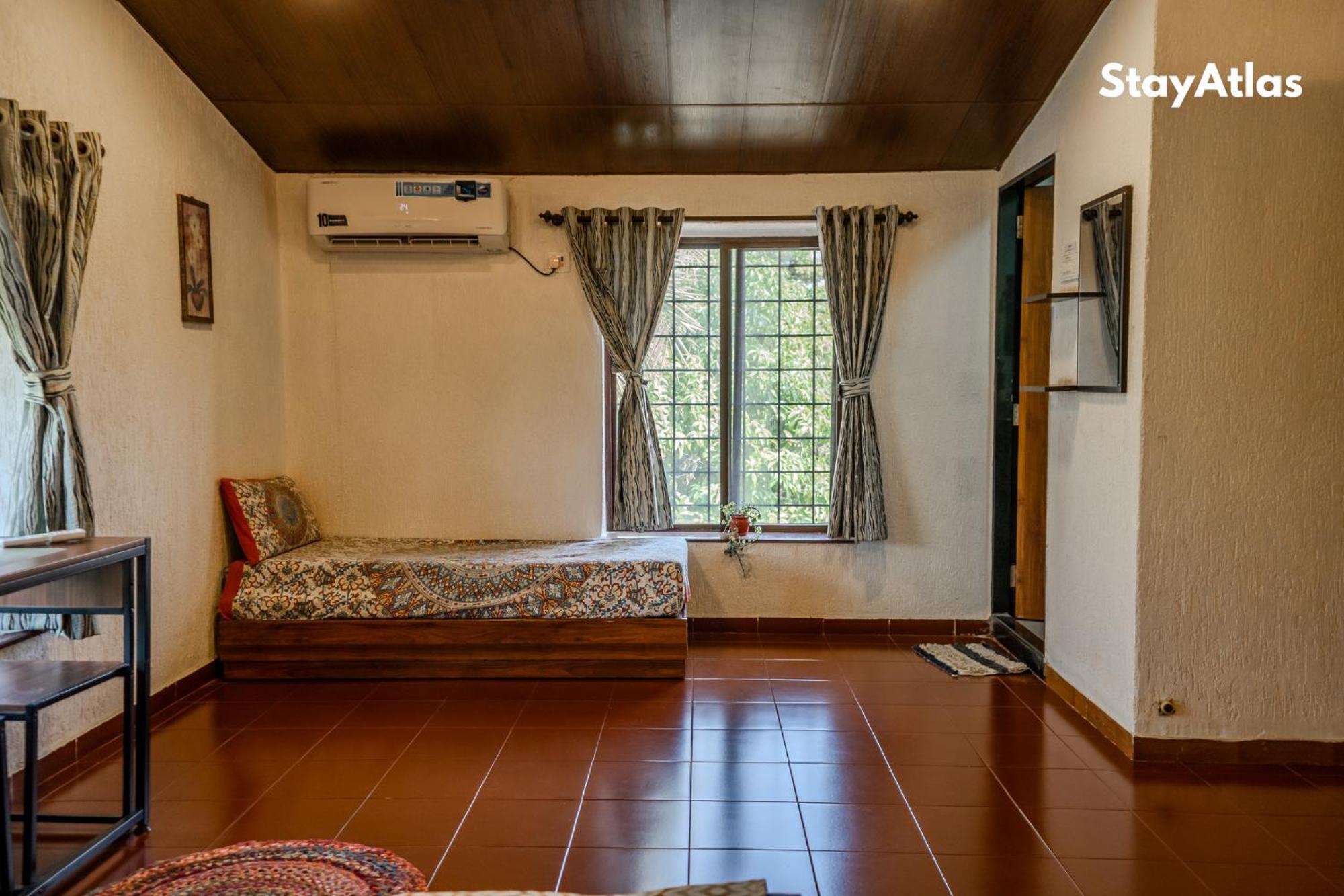 Nysa Villa & Homestay By Stayatlas อิกัตปุรี ภายนอก รูปภาพ