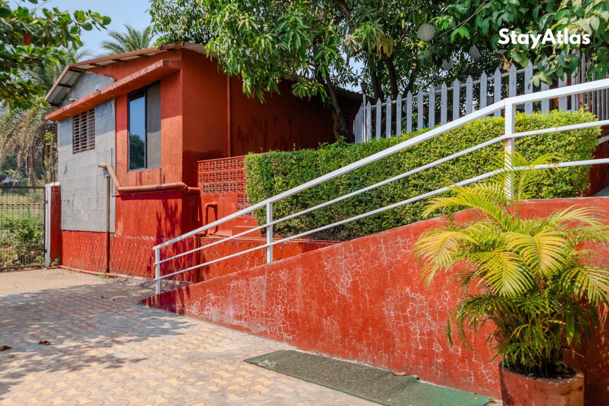 Nysa Villa & Homestay By Stayatlas อิกัตปุรี ภายนอก รูปภาพ